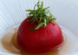 丸ごとトマトの冷製スープ