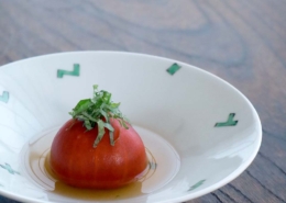 丸ごとトマトの冷製スープ