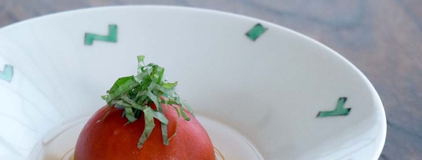 丸ごとトマトの冷製スープ