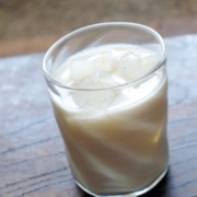 はちみつ梅シロップの牛乳割り