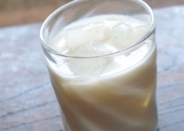 はちみつ梅シロップの牛乳割り