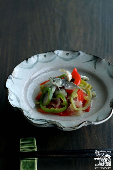 小さな豆あじの南蛮漬け