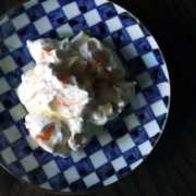 柿のグリークヨーグルトとホイップクリーム和え