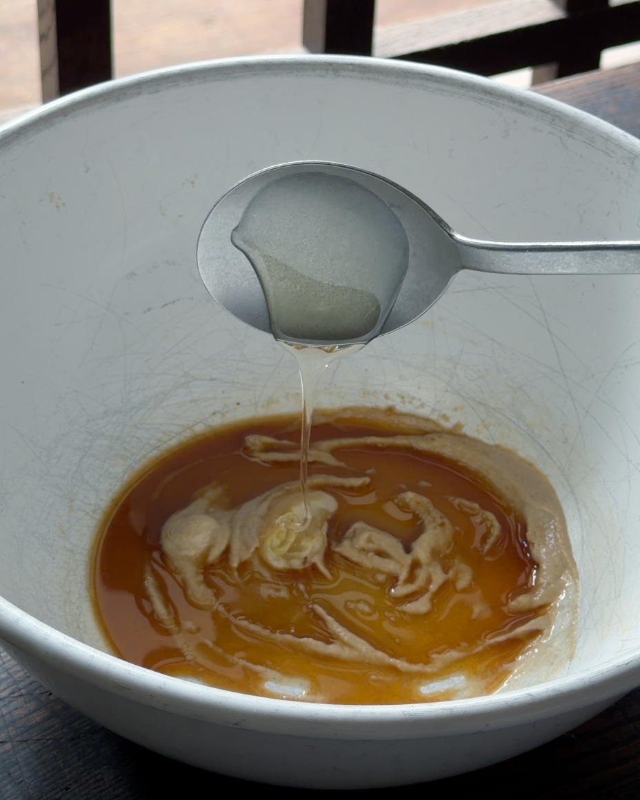 オクラの胡麻ドレッシングがけ